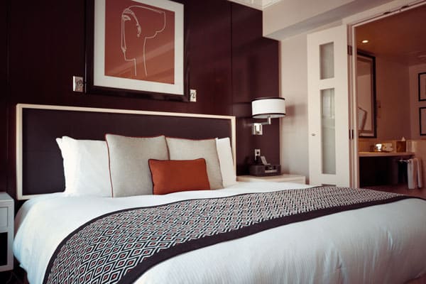 5 façons de transformer votre chambre à coucher en une retraite douillette